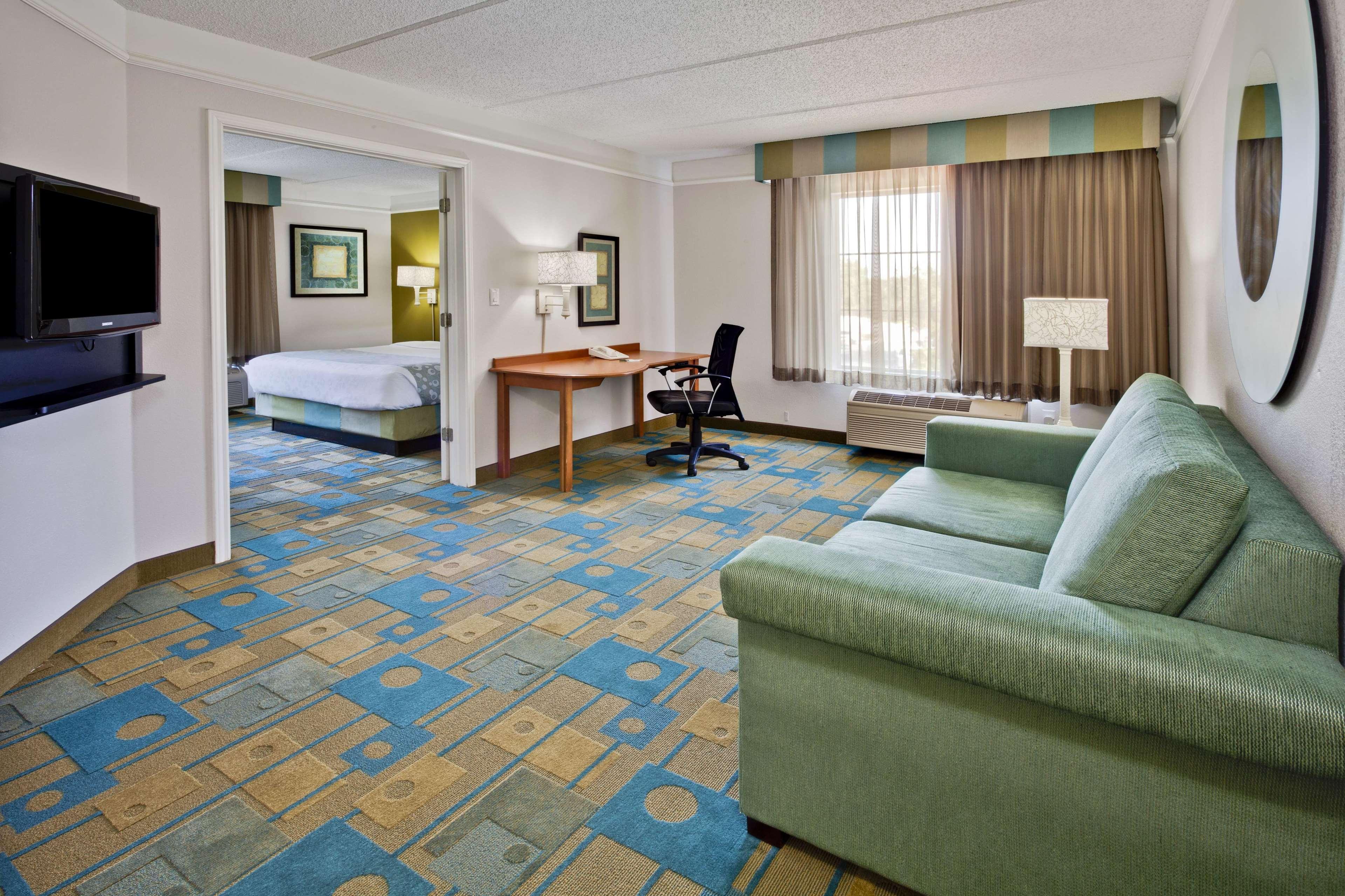 La Quinta By Wyndham Orlando I Drive/Conv Center Hotel Williamsburg Bagian luar foto