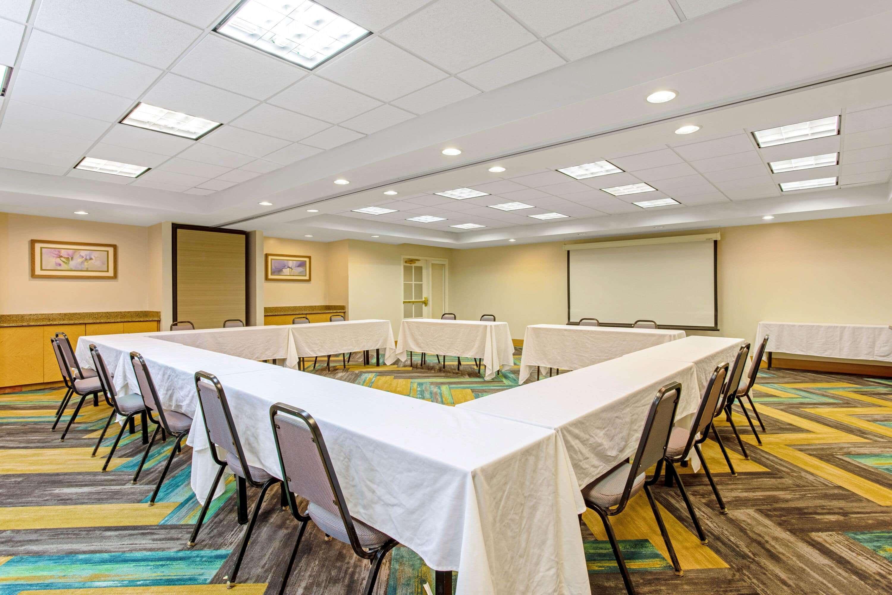 La Quinta By Wyndham Orlando I Drive/Conv Center Hotel Williamsburg Bagian luar foto