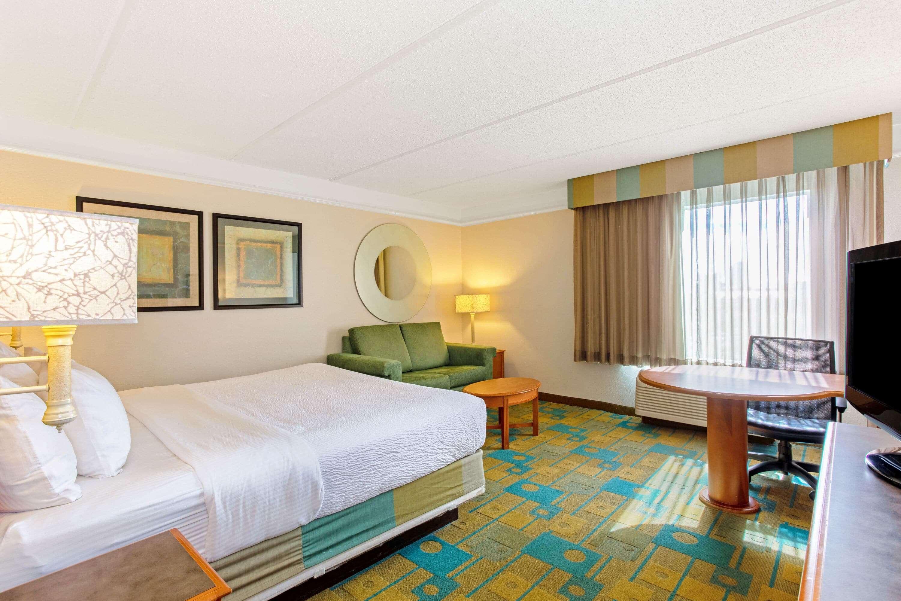 La Quinta By Wyndham Orlando I Drive/Conv Center Hotel Williamsburg Bagian luar foto