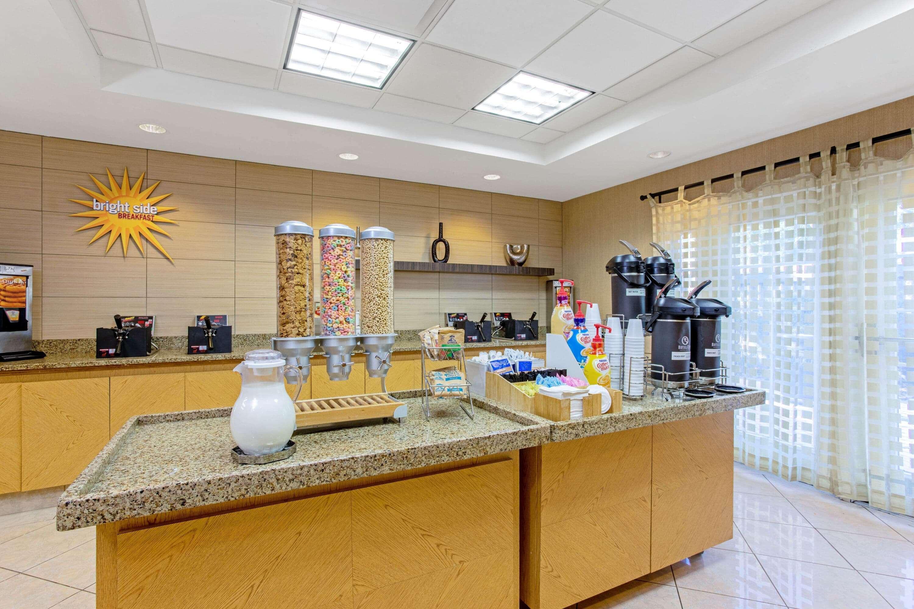 La Quinta By Wyndham Orlando I Drive/Conv Center Hotel Williamsburg Bagian luar foto