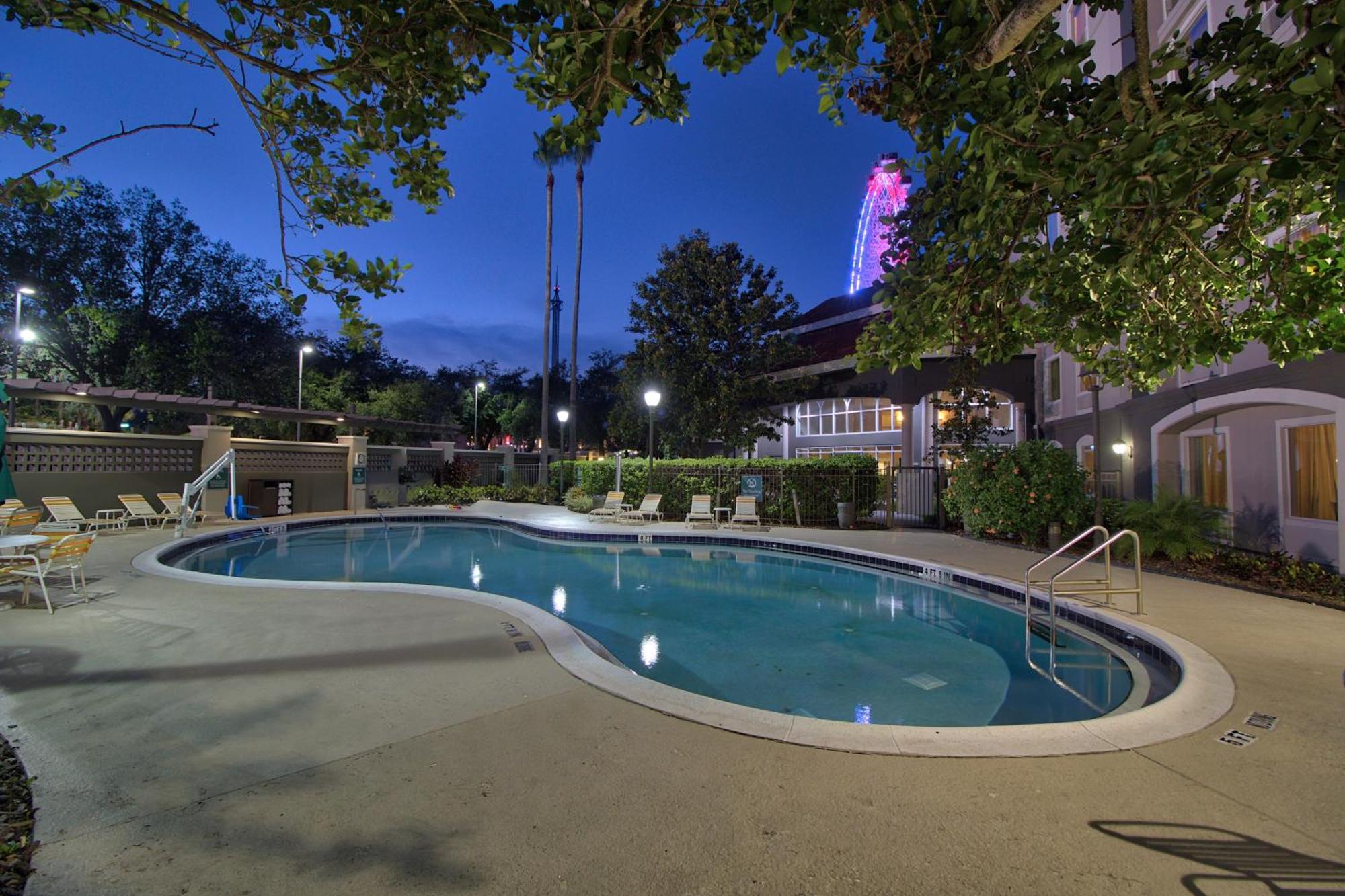 La Quinta By Wyndham Orlando I Drive/Conv Center Hotel Williamsburg Bagian luar foto